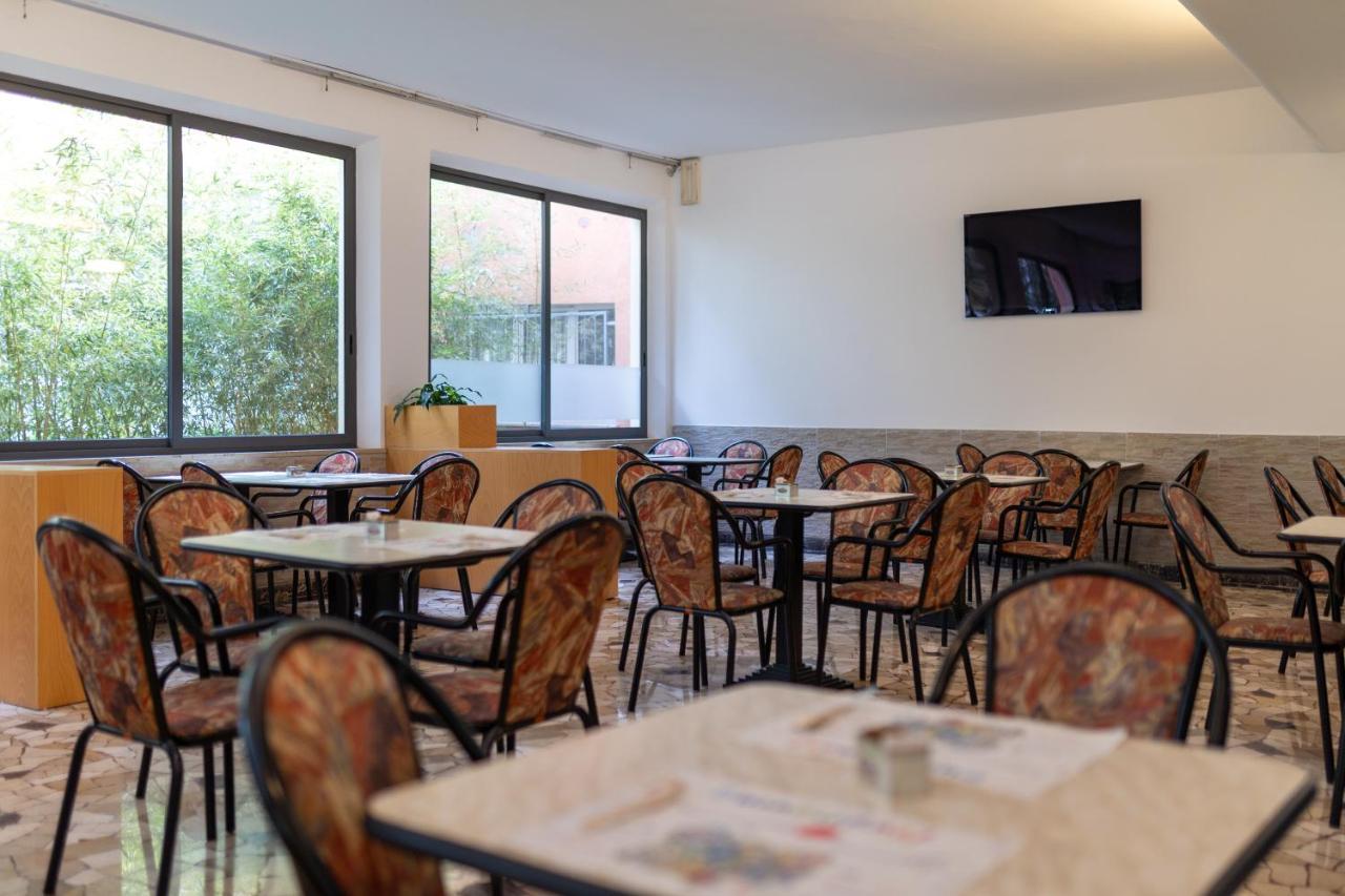 Hotel Villa Merope Римини Экстерьер фото